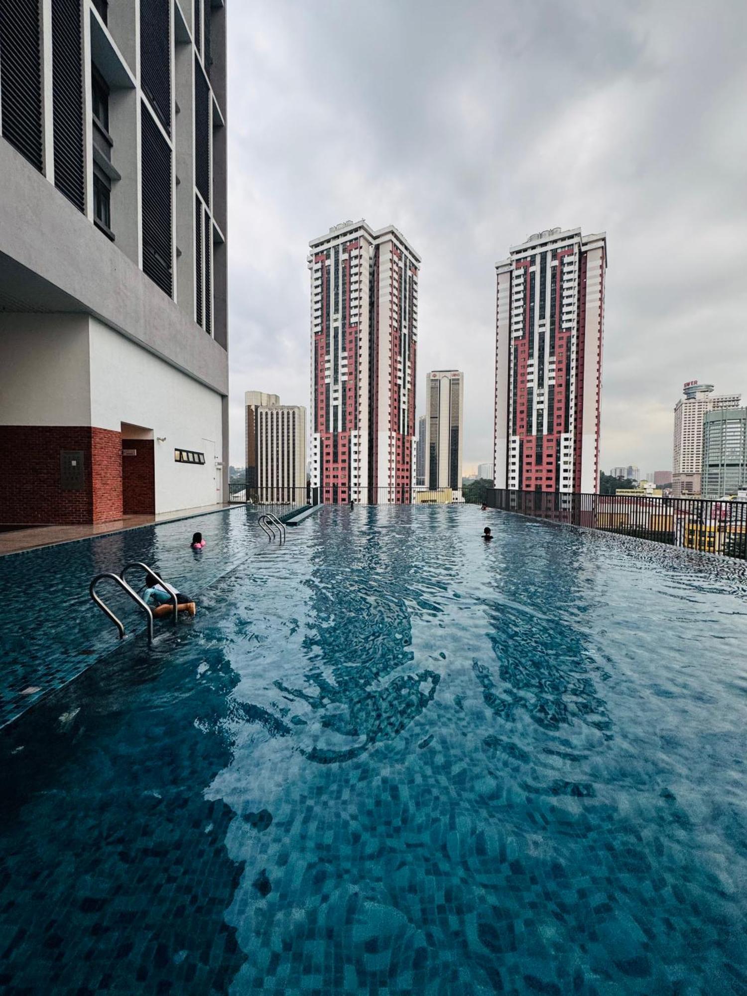 Chambers Suites Kl Куала Лумпур Екстериор снимка